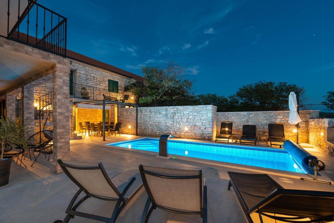 Stone Villa Didovi Snovi With Heated Pool Lisane Ostrovicke Dış mekan fotoğraf