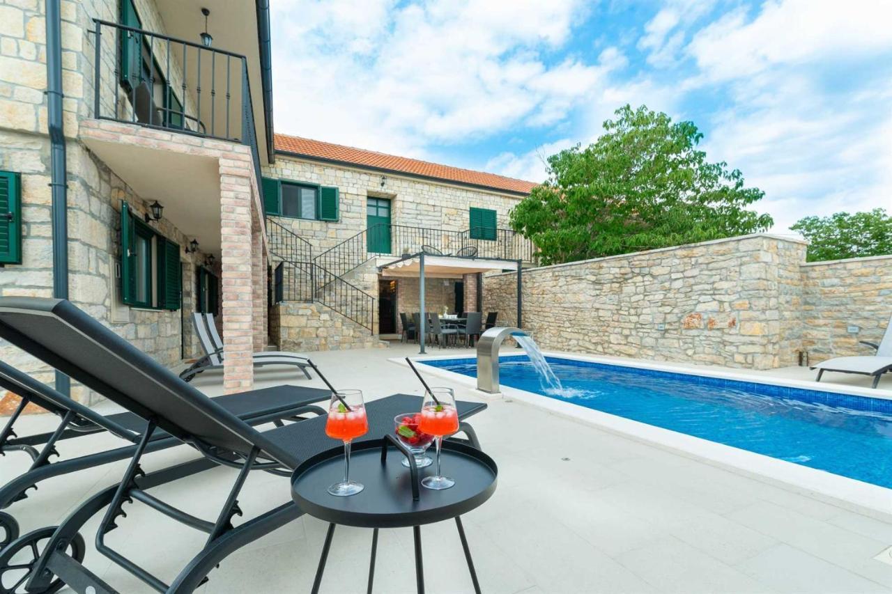 Stone Villa Didovi Snovi With Heated Pool Lisane Ostrovicke Dış mekan fotoğraf