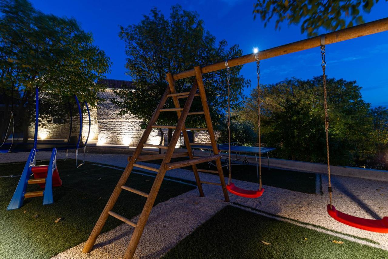Stone Villa Didovi Snovi With Heated Pool Lisane Ostrovicke Dış mekan fotoğraf